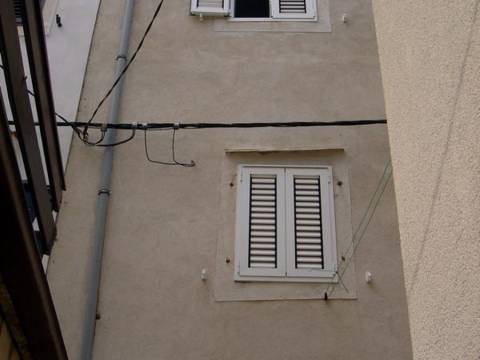 OTOK SUSAK - Kuća u nizu