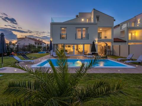 Дома Bratovići, Poreč, 280m2