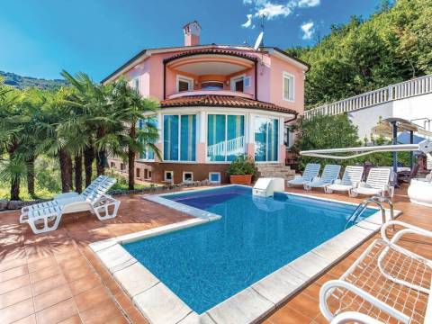 Дома Plahuti, Opatija, 489m2