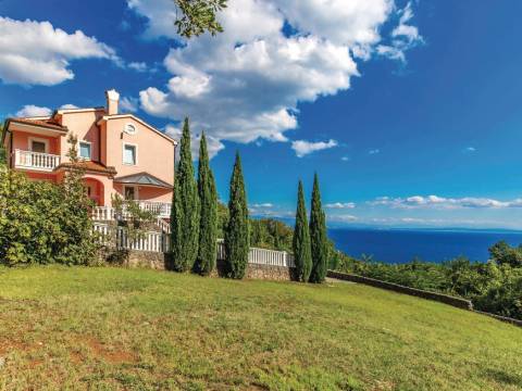 Дома Plahuti, Opatija, 489m2