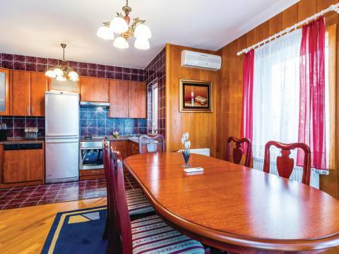 Дома Plahuti, Opatija, 489m2