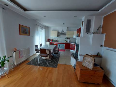 Novi Vinodolski, 360m2