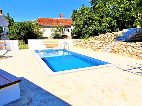 Дома Bribir, Vinodolska Općina, 176m2