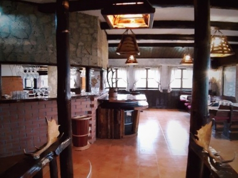 Häuser Brajdić Selo, Rakovica, 1.400m2