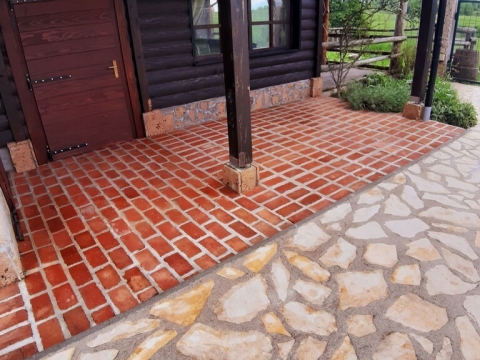 Häuser Brajdić Selo, Rakovica, 1.400m2