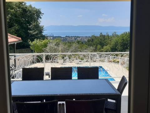 Njivice/Krk, Haus mit Pool und Meerblick