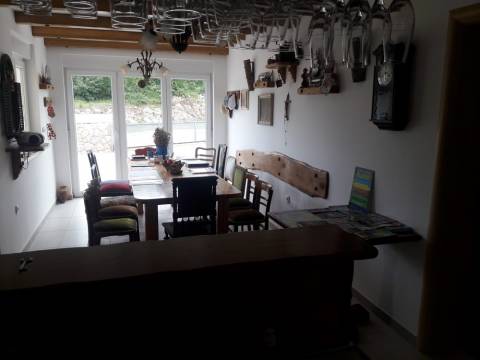 Njivice/Krk, Haus mit Pool und Meerblick