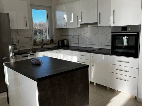Njivice/Krk, Haus mit Pool und Meerblick