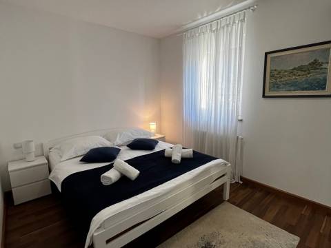 Njivice/Krk, Haus mit Pool und Meerblick