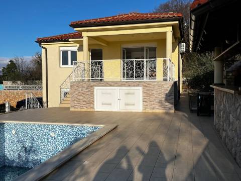 Njivice/Krk, Haus mit Pool und Meerblick