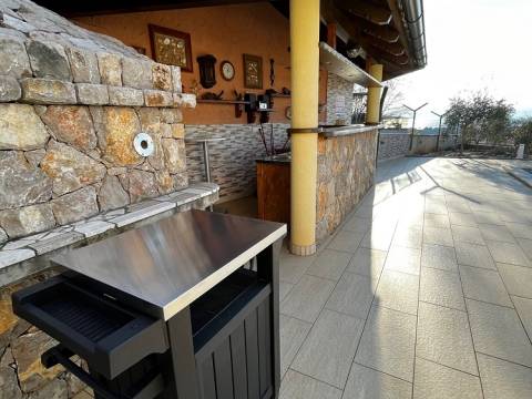 Njivice/Krk, Haus mit Pool und Meerblick