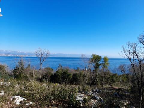 Lands Medveja, Lovran, 1.414m2