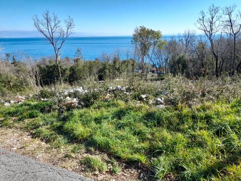 Lands Medveja, Lovran, 1.414m2