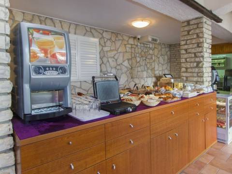 Пансионы,гостинницы,отели Tisno, 368m2
