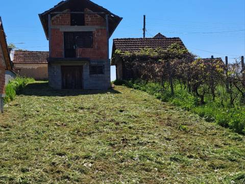Zlatar Bistrica vikendica roh bau 25 m2+ podrum+tavan