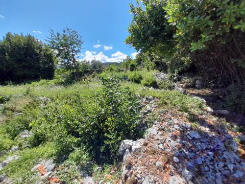 Opatija-Ika Oprić građevinsko zemljište 988 m2 s pogledom na more
