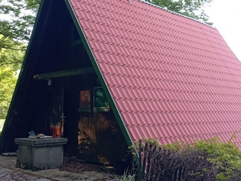 Gorski Kotar, planinska kuća okružena mirom