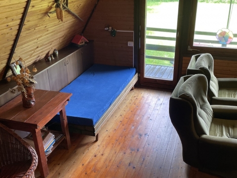 Gorski Kotar, planinska kuća okružena mirom