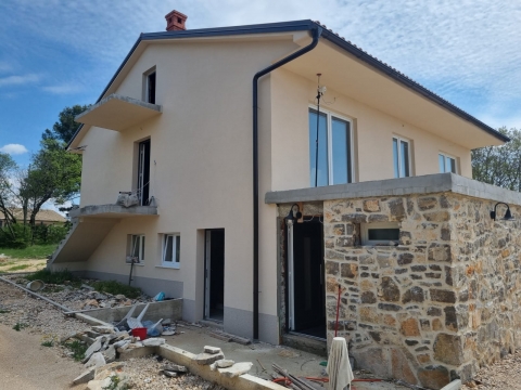 Krk, ekskluzivna vila sa 3 apartmana blizu Malinske