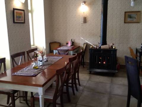 Poslovni prostor na frekventnoj poziciji 200 m2, sa velikom terasom