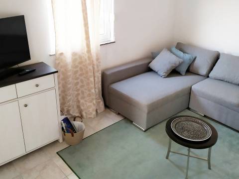 Vir, kuća sa 4 apartmana s pogledom na more