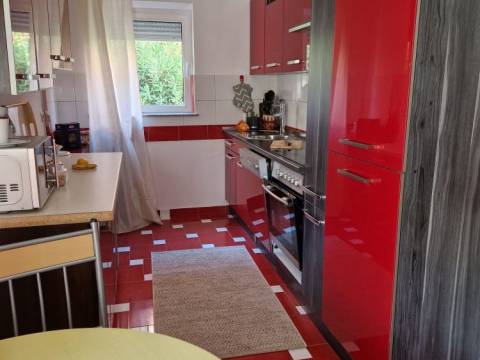 Vir, kuća sa 4 apartmana s pogledom na more