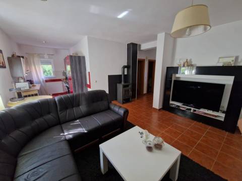 Vir, kuća sa 4 apartmana s pogledom na more