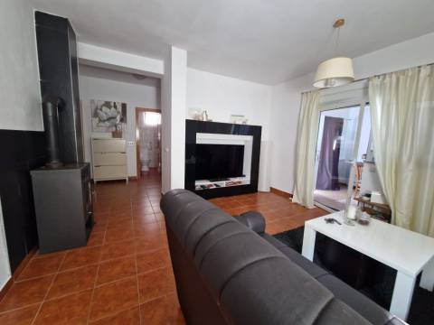 Vir, kuća sa 4 apartmana s pogledom na more