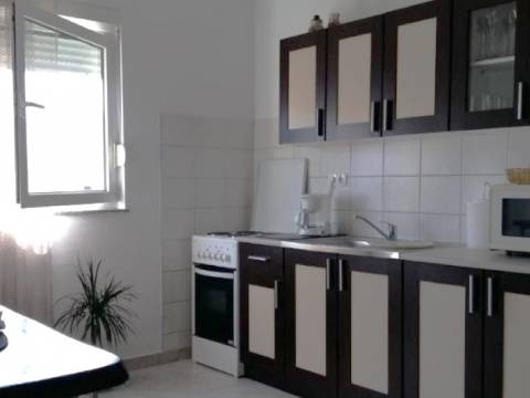 Vir, kuća sa 4 apartmana s pogledom na more
