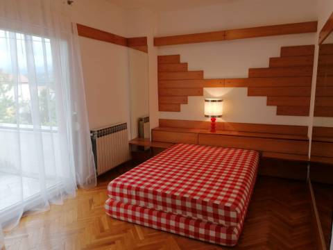 Kastav-Trinajstići samostojeća kuća 280 m2 i okućnica 1212 m2