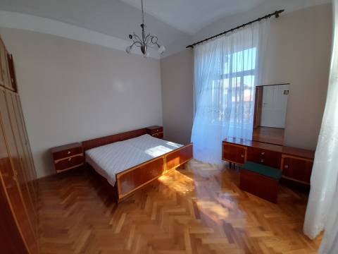 Volosko drugi red od mora stan 2S+DB, 1.kat, 115 m2