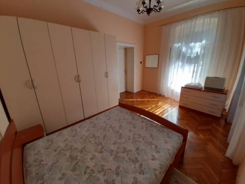Volosko drugi red od mora stan 2S+DB, 1.kat, 115 m2