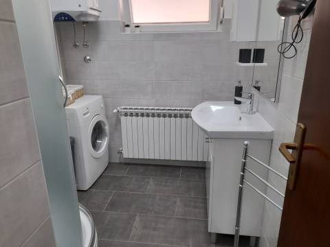 Mučići - stan na 1. katu od 80 m2 za dugoročni najam