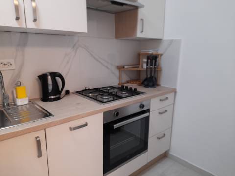 Mučići - stan na 1. katu od 80 m2 za dugoročni najam