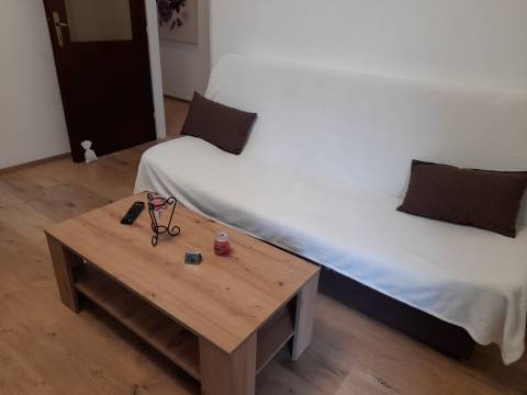 Mučići - stan na 1. katu od 80 m2 za dugoročni najam