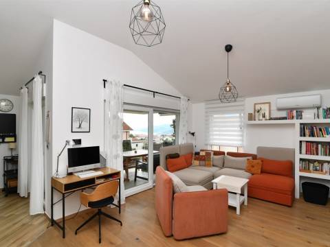 Kastav - penthouse s pogledom na more