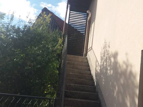 SUPER PRILIKA!! Brod Moravice, kuća sa potencijalom turističkog iznajmljivanja