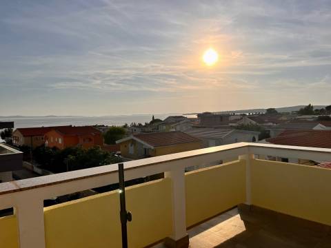 Vir, kuća 5 apartmana 100m do plaže-južna strana https://mydalmacia.de/