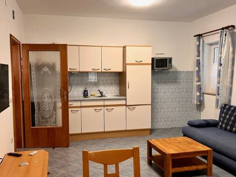 Vir, kuća 5 apartmana 100m do plaže-južna strana https://mydalmacia.de/