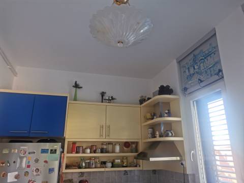 Stan u Vili do mora na prvom katu, centar Opatije,2  parkirna mjesta