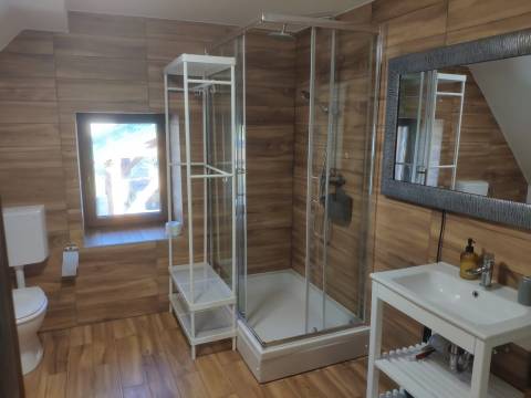Gorski Kotar: novoadaptirana kamena kuća, sa zemljištem od 6.840 m2