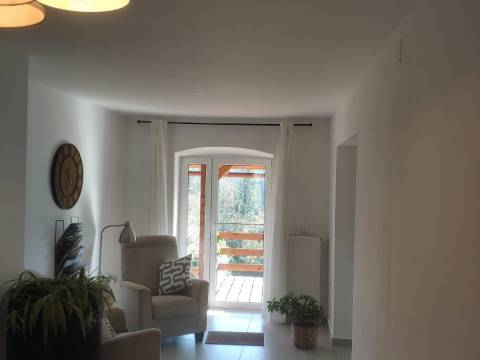 Gorski Kotar: novoadaptirana kamena kuća, sa zemljištem od 6.840 m2