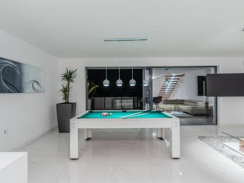 Opatija-Pobri luksuzna villa s bazenom 210 m2