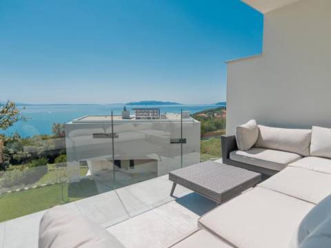 Opatija-Pobri luksuzna villa s bazenom 210 m2