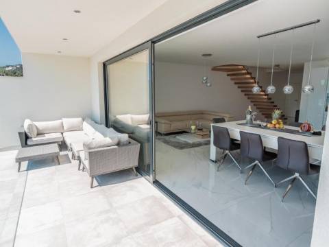 Opatija-Pobri luksuzna villa s bazenom 210 m2