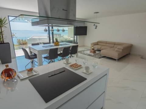 Opatija-Pobri luksuzna villa s bazenom 210 m2