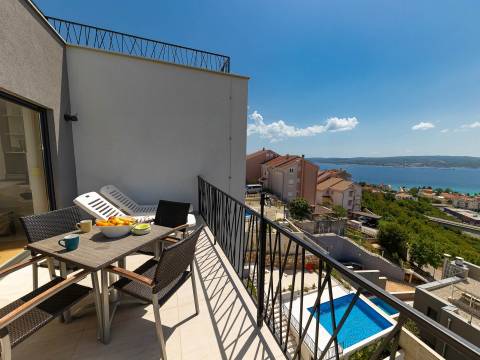 Crikvenica stan sa bazenom