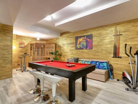 Zaton, Villa mit Swimmingpool