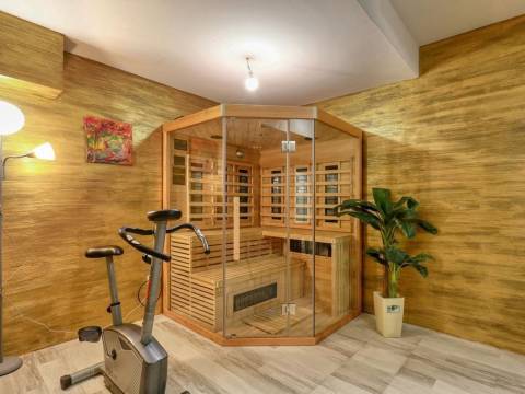 Zaton, Villa mit Swimmingpool