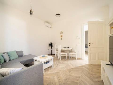 Opatija blizina centra stan prizemlje 2S+DB, 55 m2